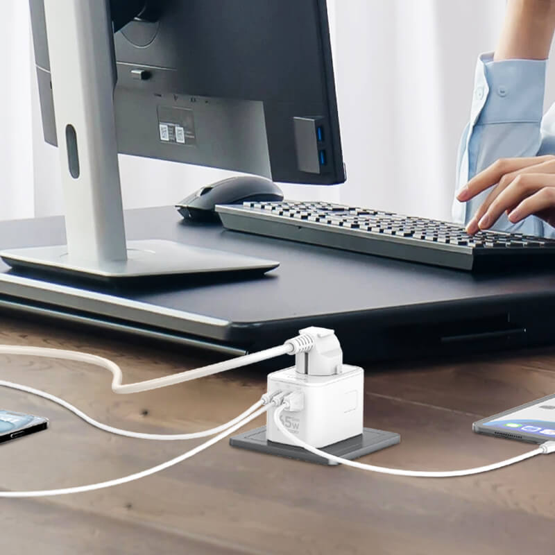 LDNIO Worldplug All in One Travel Charger, 3 USB Ports,45W GaN Travel Multi Plug Adapter with Type C Charging(Z8)